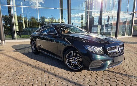 Mercedes-Benz E-Класс, 2019 год, 4 790 000 рублей, 7 фотография