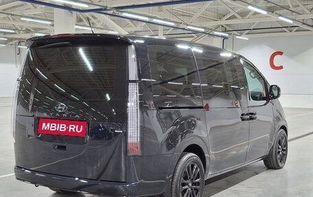 Hyundai Staria, 2021 год, 4 059 950 рублей, 9 фотография