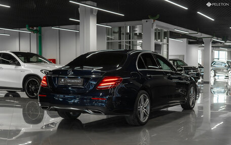 Mercedes-Benz E-Класс, 2018 год, 3 140 000 рублей, 4 фотография