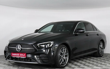 Mercedes-Benz E-Класс, 2020 год, 3 550 000 рублей, 1 фотография