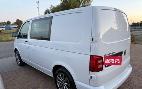 Volkswagen Transporter T6 рестайлинг, 2015 год, 1 670 000 рублей, 5 фотография