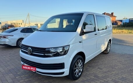 Volkswagen Transporter T6 рестайлинг, 2015 год, 1 670 000 рублей, 8 фотография
