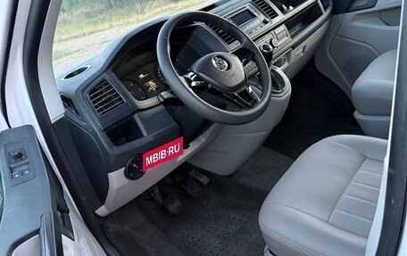 Volkswagen Transporter T6 рестайлинг, 2015 год, 1 670 000 рублей, 3 фотография