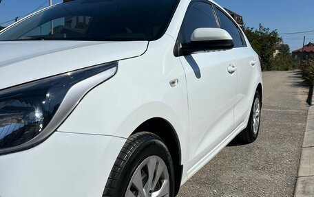 KIA Rio IV, 2018 год, 1 160 000 рублей, 4 фотография