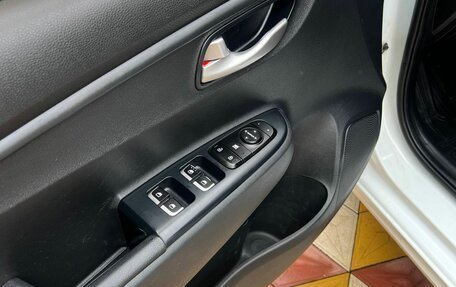 KIA Rio IV, 2018 год, 1 160 000 рублей, 15 фотография