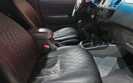Toyota Hilux VII, 2013 год, 1 737 000 рублей, 13 фотография