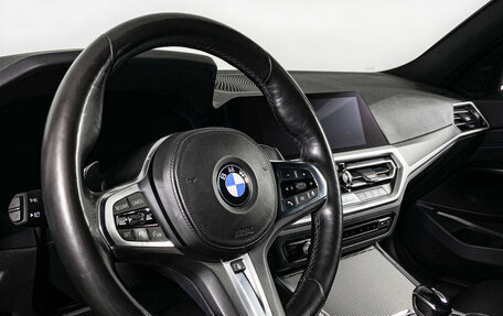 BMW 3 серия, 2019 год, 3 740 000 рублей, 14 фотография