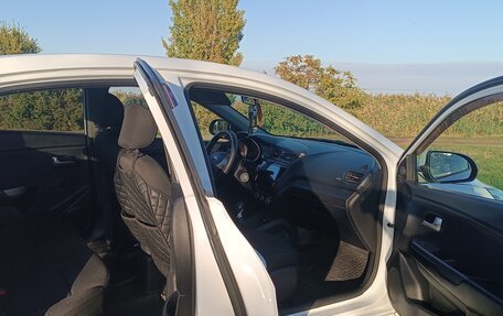 KIA Rio III рестайлинг, 2016 год, 1 000 000 рублей, 6 фотография