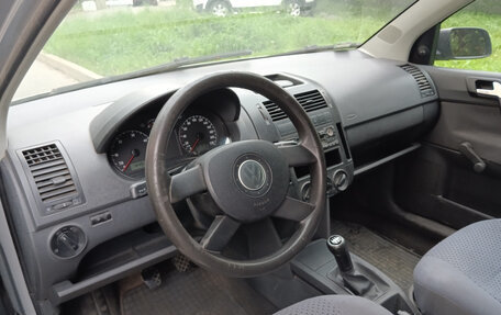 Volkswagen Polo IV рестайлинг, 2002 год, 285 000 рублей, 5 фотография