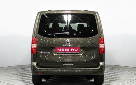 Peugeot Traveller I, 2018 год, 2 499 700 рублей, 6 фотография