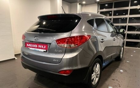 Hyundai ix35 I рестайлинг, 2012 год, 995 000 рублей, 3 фотография
