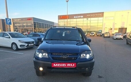 Chevrolet Niva I рестайлинг, 2018 год, 549 000 рублей, 2 фотография