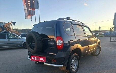 Chevrolet Niva I рестайлинг, 2018 год, 549 000 рублей, 4 фотография