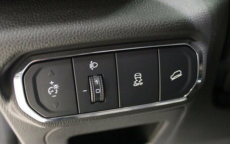 Haval Jolion, 2023 год, 1 830 000 рублей, 17 фотография