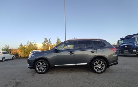 Mitsubishi Outlander III рестайлинг 3, 2017 год, 2 520 000 рублей, 5 фотография