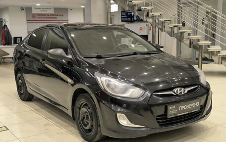 Hyundai Solaris II рестайлинг, 2013 год, 650 000 рублей, 7 фотография