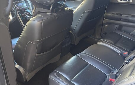 Ford Explorer VI, 2013 год, 1 390 000 рублей, 11 фотография