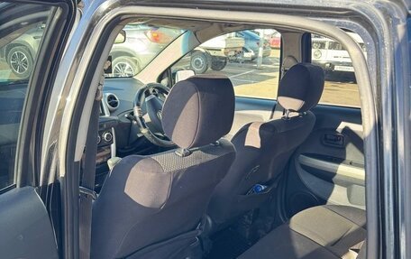 Toyota Ist II, 2003 год, 470 000 рублей, 6 фотография
