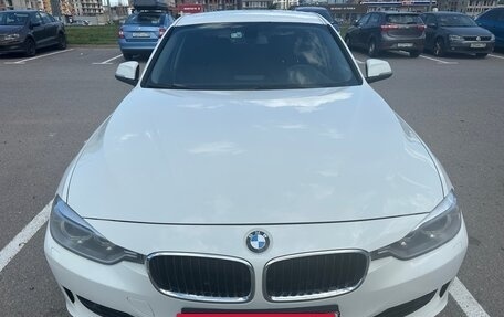 BMW 3 серия, 2014 год, 1 350 000 рублей, 12 фотография