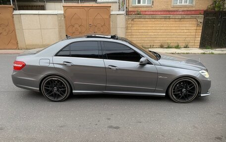 Mercedes-Benz E-Класс, 2010 год, 1 695 000 рублей, 1 фотография