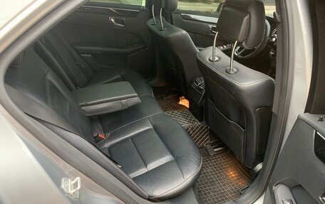 Mercedes-Benz E-Класс, 2010 год, 1 695 000 рублей, 3 фотография