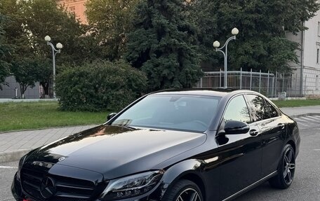 Mercedes-Benz C-Класс, 2019 год, 3 150 000 рублей, 1 фотография