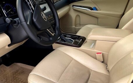 Toyota Camry, 2016 год, 2 200 000 рублей, 6 фотография