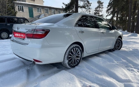 Toyota Camry, 2016 год, 2 200 000 рублей, 4 фотография