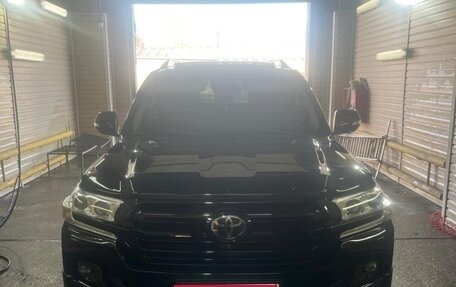 Toyota Land Cruiser 200, 2018 год, 6 700 000 рублей, 1 фотография