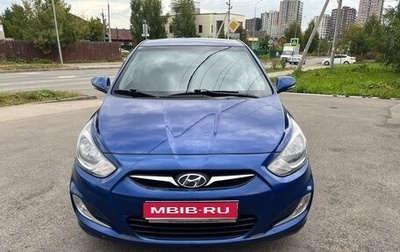 Hyundai Solaris II рестайлинг, 2012 год, 730 000 рублей, 1 фотография