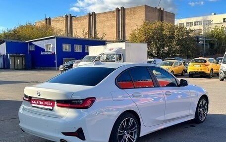 BMW 3 серия, 2019 год, 2 940 000 рублей, 4 фотография