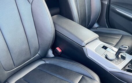 BMW 3 серия, 2019 год, 2 940 000 рублей, 24 фотография