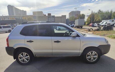 Hyundai Tucson III, 2013 год, 750 000 рублей, 2 фотография
