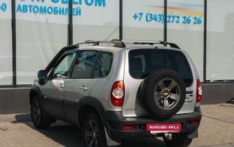 Chevrolet Niva I рестайлинг, 2018 год, 657 000 рублей, 3 фотография