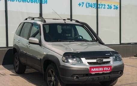 Chevrolet Niva I рестайлинг, 2018 год, 657 000 рублей, 7 фотография
