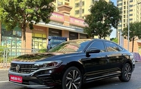Volkswagen Passat B8 рестайлинг, 2021 год, 1 850 000 рублей, 1 фотография