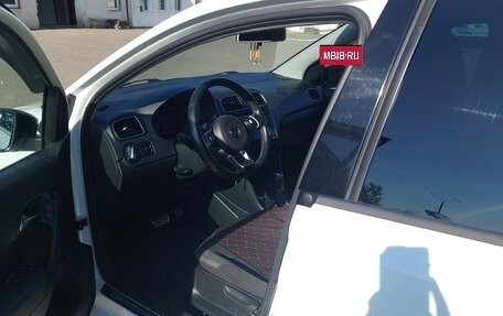 Volkswagen Polo VI (EU Market), 2018 год, 1 600 000 рублей, 8 фотография