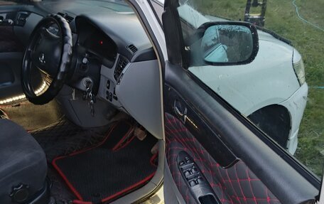 Toyota Ipsum II, 2002 год, 800 000 рублей, 13 фотография