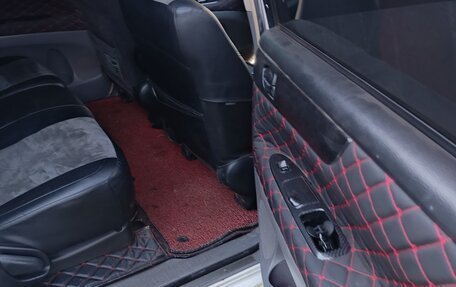 Toyota Ipsum II, 2002 год, 800 000 рублей, 12 фотография