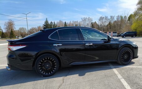 Toyota Camry, 2019 год, 2 650 000 рублей, 6 фотография