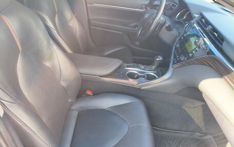 Toyota Camry, 2019 год, 2 650 000 рублей, 14 фотография