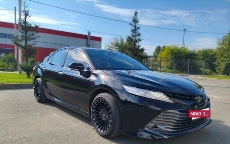 Toyota Camry, 2019 год, 2 650 000 рублей, 28 фотография