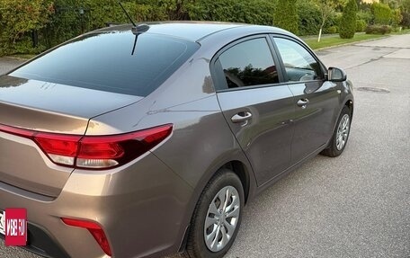 KIA Rio IV, 2018 год, 1 300 000 рублей, 9 фотография