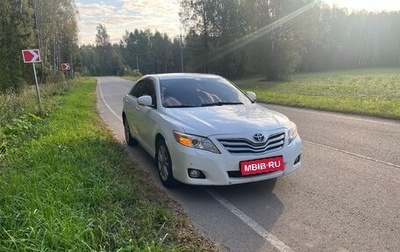 Toyota Camry, 2010 год, 800 000 рублей, 1 фотография