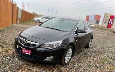 Opel Astra J, 2011 год, 800 000 рублей, 1 фотография