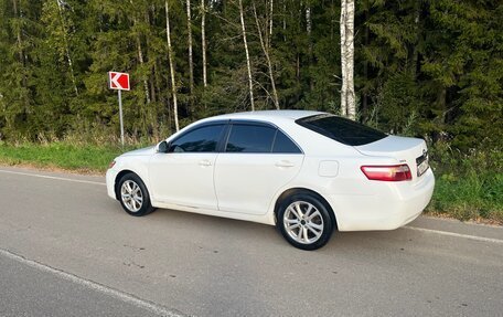 Toyota Camry, 2010 год, 800 000 рублей, 4 фотография