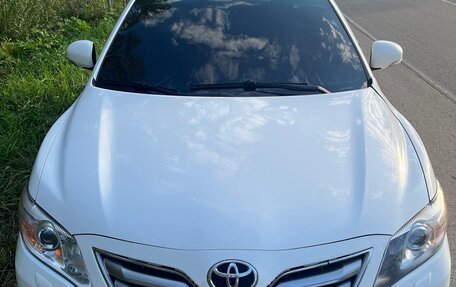 Toyota Camry, 2010 год, 800 000 рублей, 3 фотография