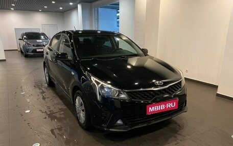KIA Rio IV, 2020 год, 1 640 000 рублей, 1 фотография