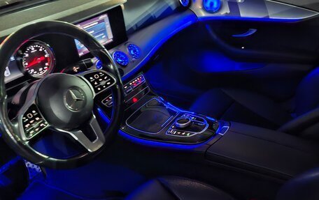 Mercedes-Benz E-Класс, 2019 год, 2 300 000 рублей, 8 фотография