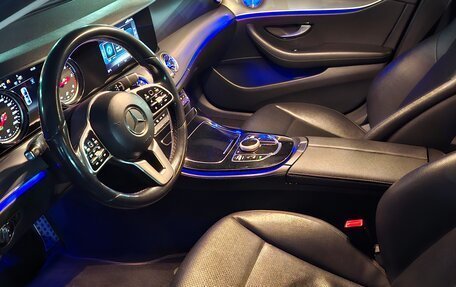 Mercedes-Benz E-Класс, 2019 год, 2 300 000 рублей, 11 фотография